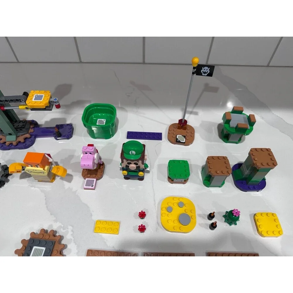 Retired Lego Adventures with Luigi Starter Course #71387 Super Mario Set